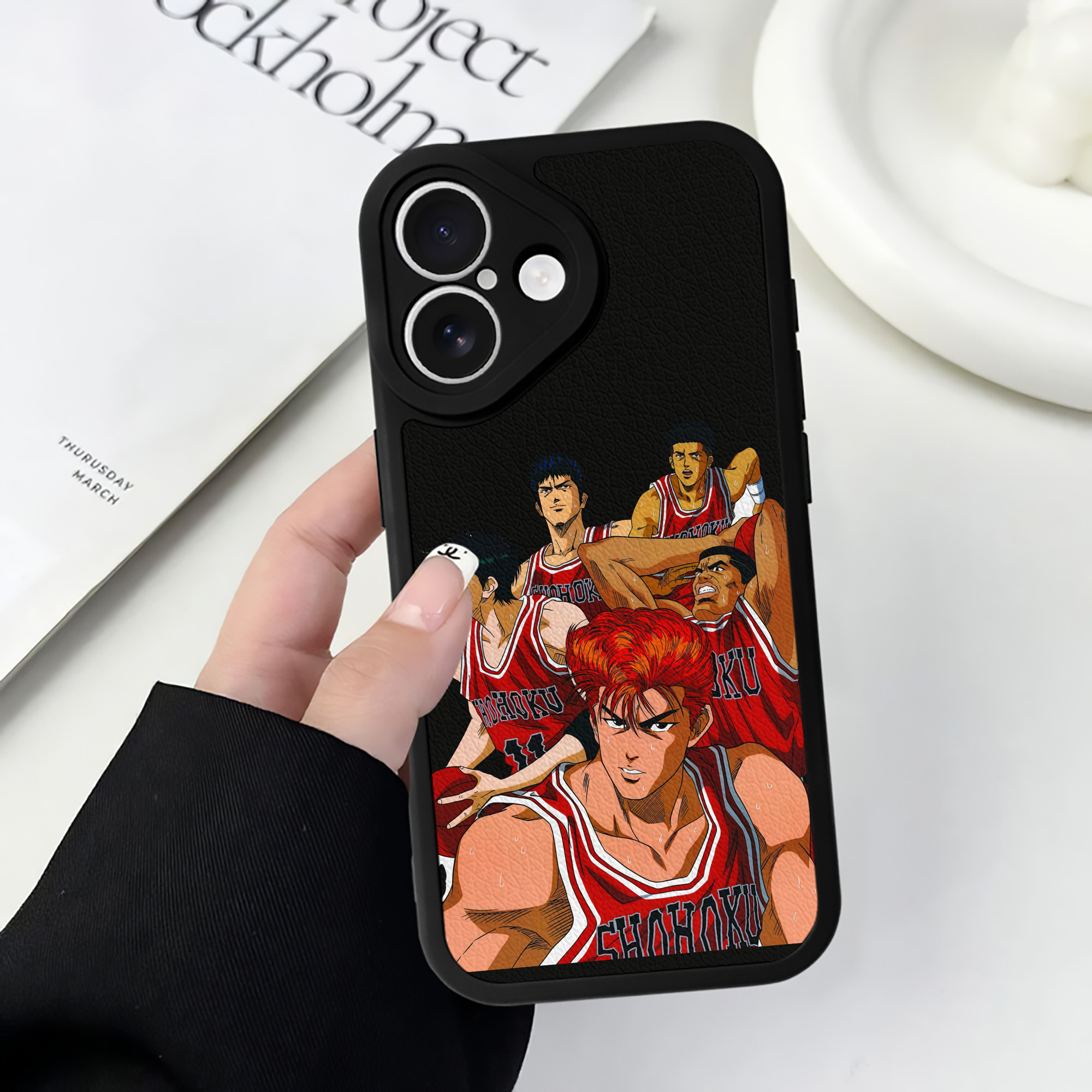 （画像用） SLAM DUNK／スラムダンク 【iPhone 16シリーズ対応】シリコンスマホケース（レザー調） 材質：シリコン